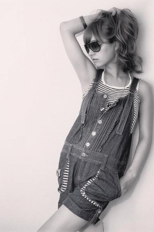 成人免费无遮挡无码黄真人软件-720P高清完整版