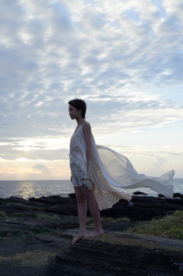 海滩偷窥-标清免费观看字幕