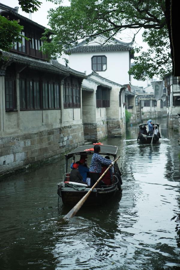 乱码专区一2卡国色天香-SD成长在线视频免费观看