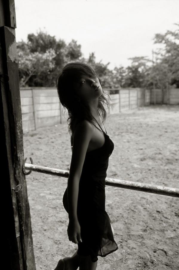 97精品久久久久中文字幕-高清正片免费观看