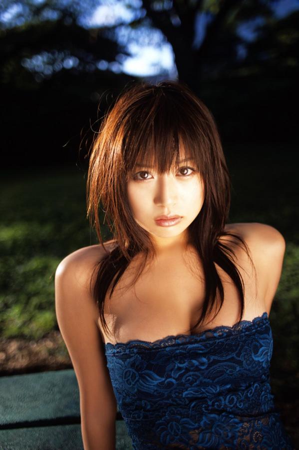 乌克兰丰满女人AA片-QHD1080P迅雷高清下载