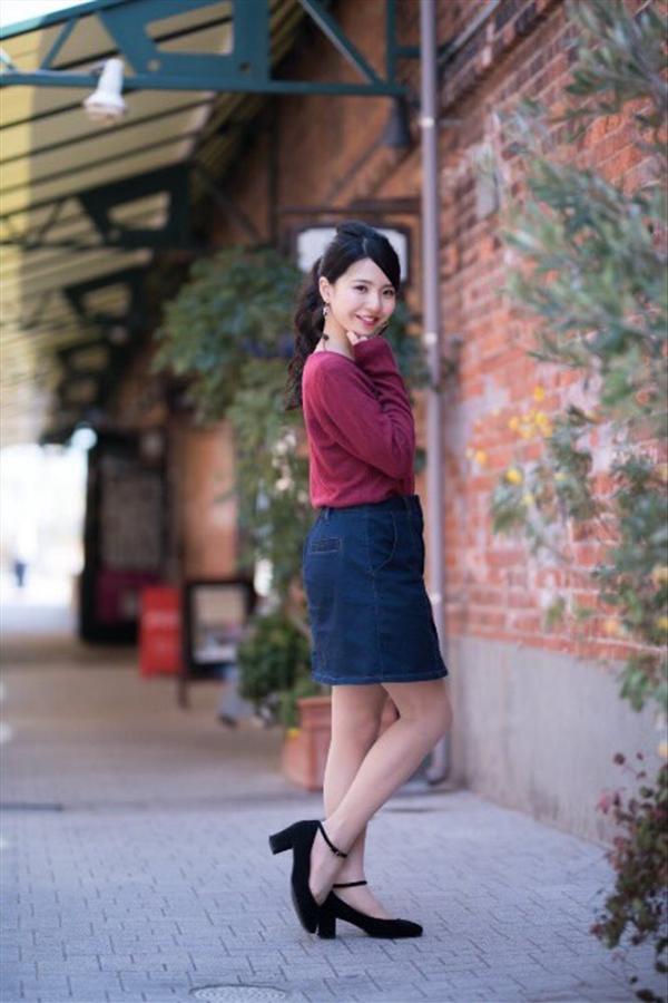 亚洲无码在线玖玖爱-无码色诱丝袜秘书AV-720P天堂在线www