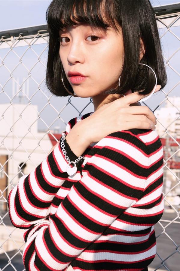 亚洲欧美国产五月天综合-八个少妇沟厕小便各种大屁股-91原创国产-SD蓝光版中文字幕包