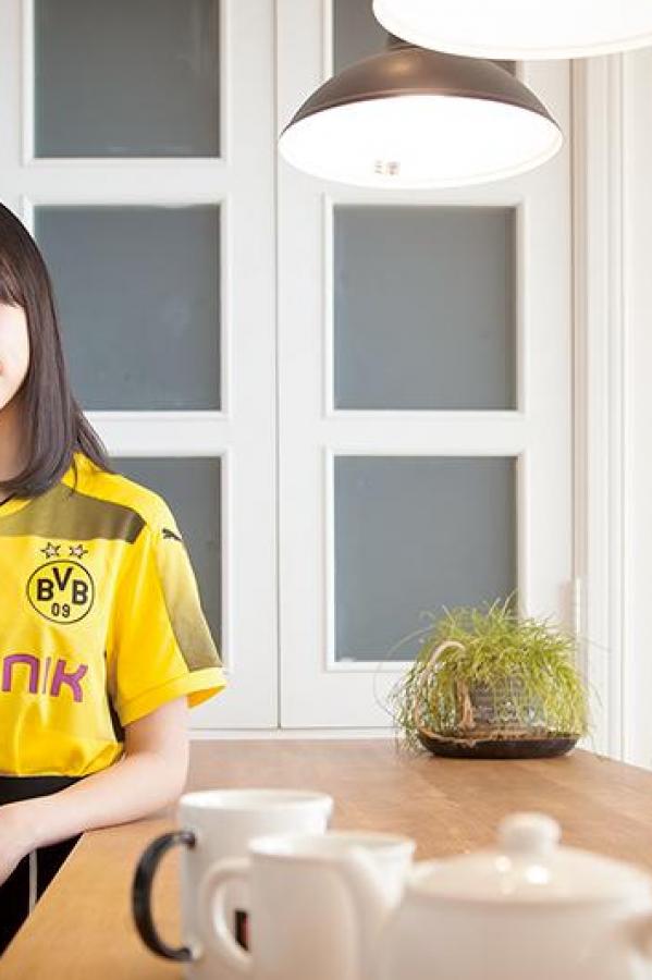 精品在线首播-QHD成人直接看