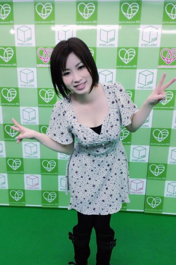 女性潮喷大喷水在线播放-好吊爽在线播放视频-全高清高清完整版在线