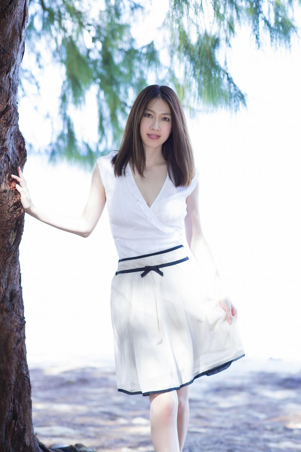 日日摸日日碰夜夜爽97玫瑰园-亚洲av综合av成人小说-720P欧美在线观看