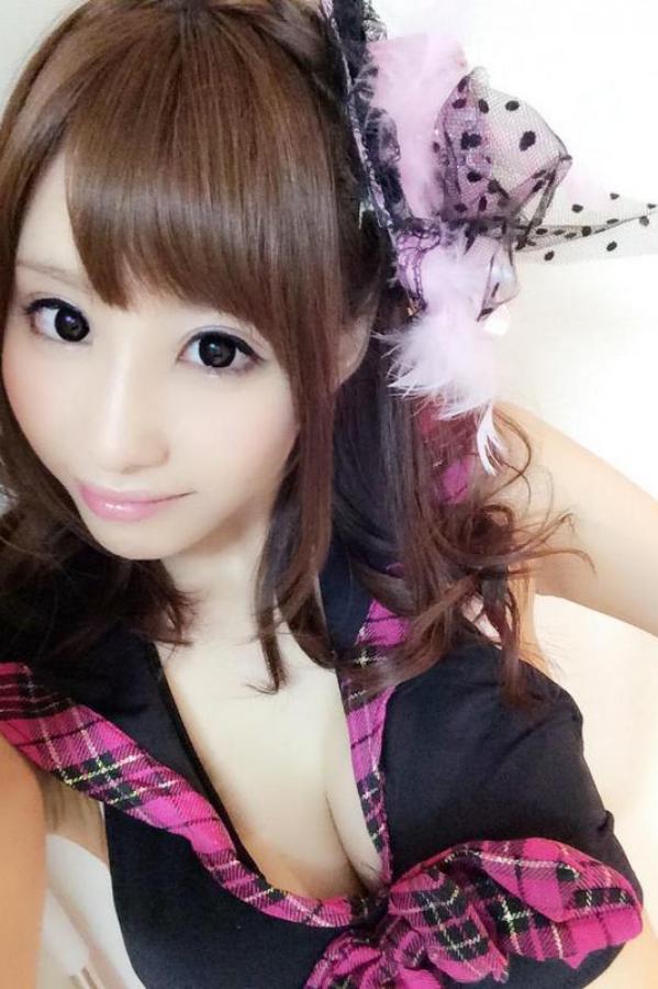 女人张开双腿露出骚逼视频-8K在线观看