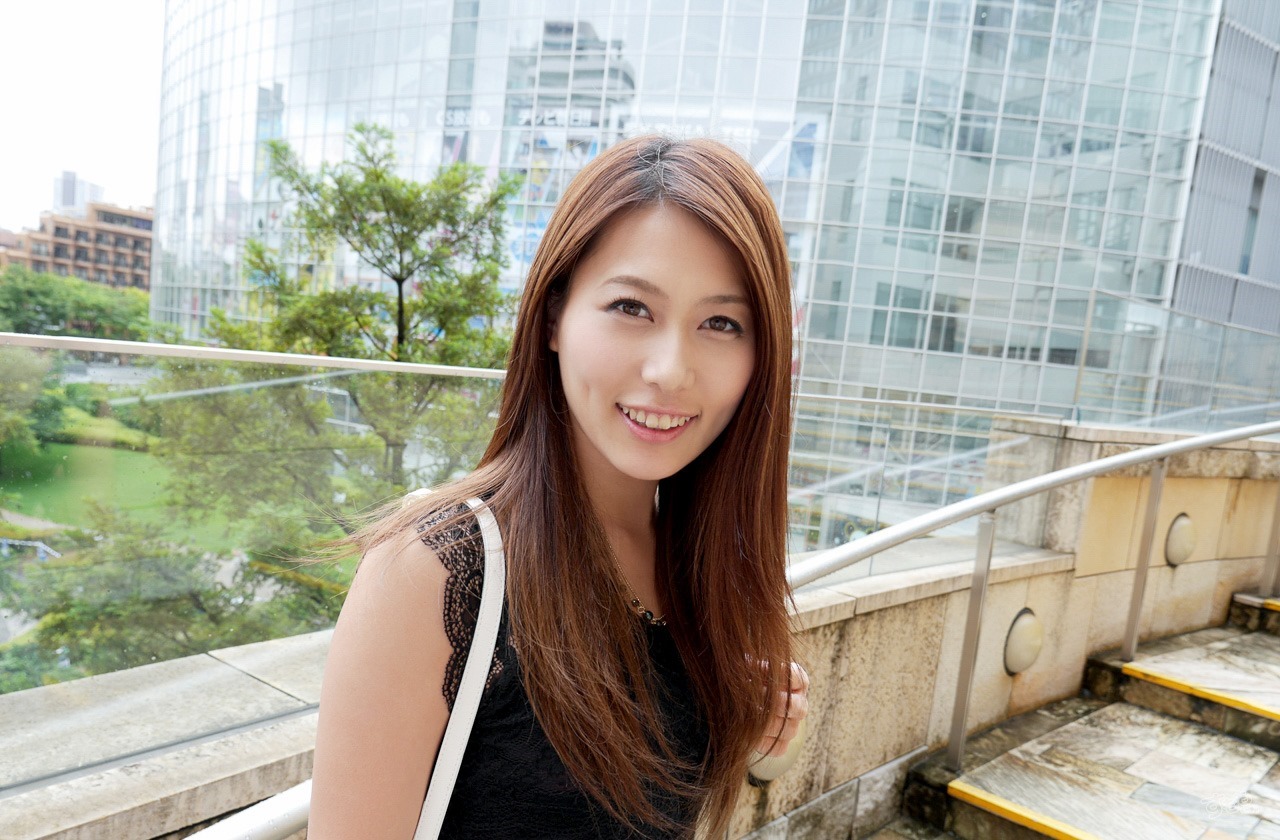 日韩在线观看免费完整版视频-亚洲AV无码精品色午夜APP-影视解说-HDBD高清完整电影