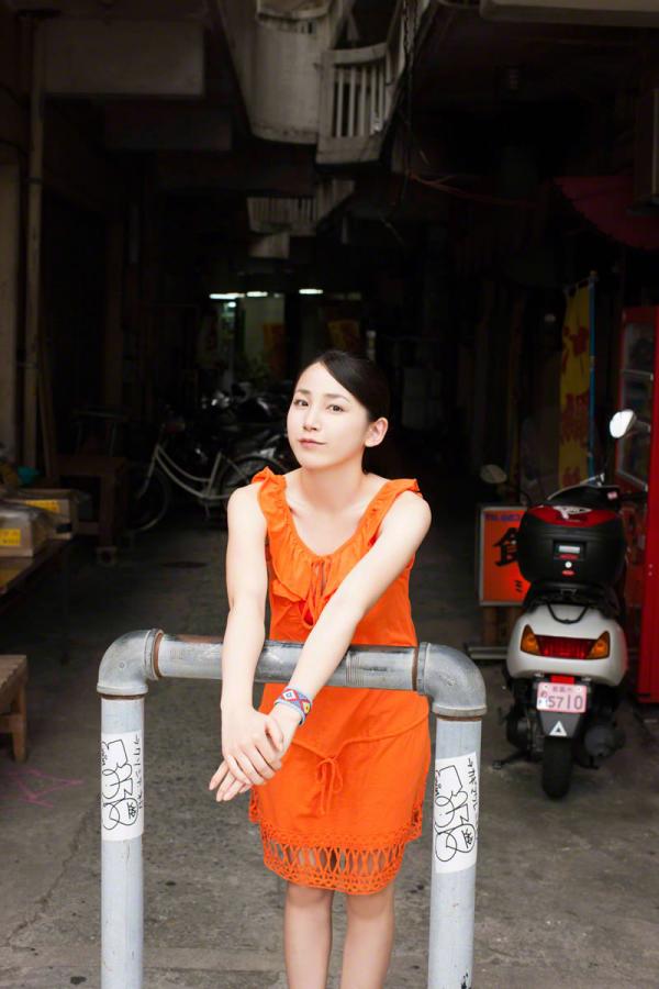 国产亚洲中文在线字幕-HD成长在线视频免费观看